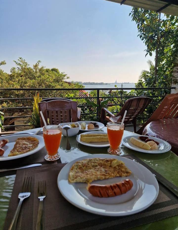 Lake Edge Resort Anuradhapura Dış mekan fotoğraf